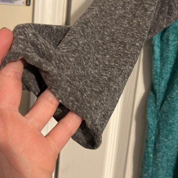 Gently loved “I’m in love with Derek plus” 3/4 sleeve turquoise and gray shirt. - Picture 5 of 11